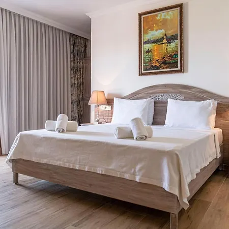 Lunas Hotel Alaçatı